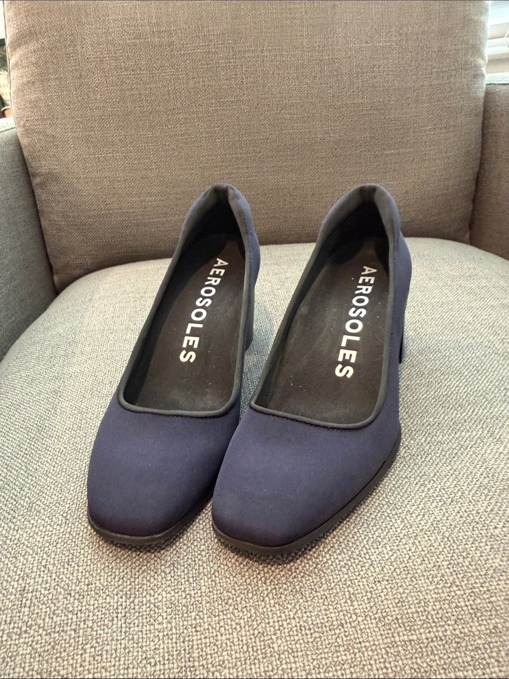AEROSOLES Navy Low Block Heel Pumps